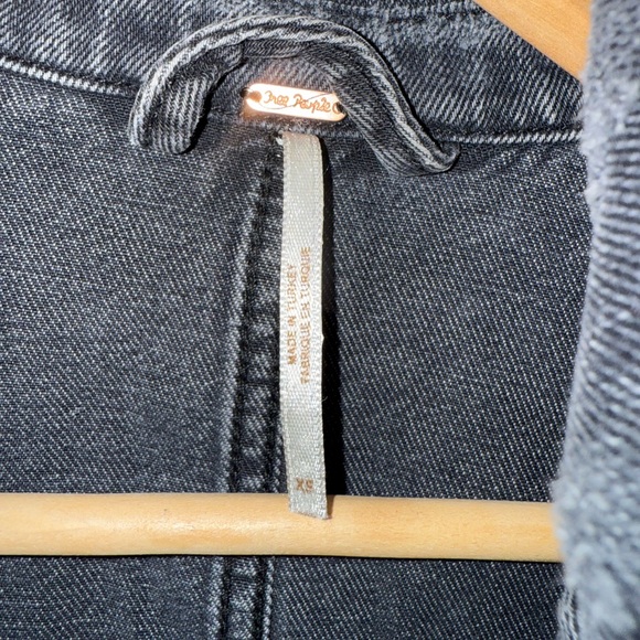 Free People Moonchild Denim Shirt Jacket faded Black XS - Picture 9 of 14